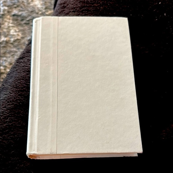 Talking to Strangers by Malcolm Gladwell Book - Picture 2 of 3